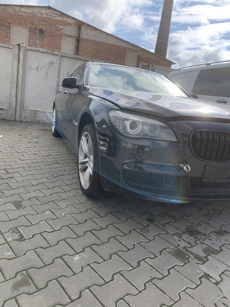 Авторозборка BMW F01 F02 розборка авто БМВ Ф01 Ф02