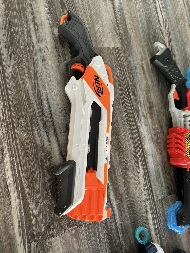 Пістолети Nerf стан нових