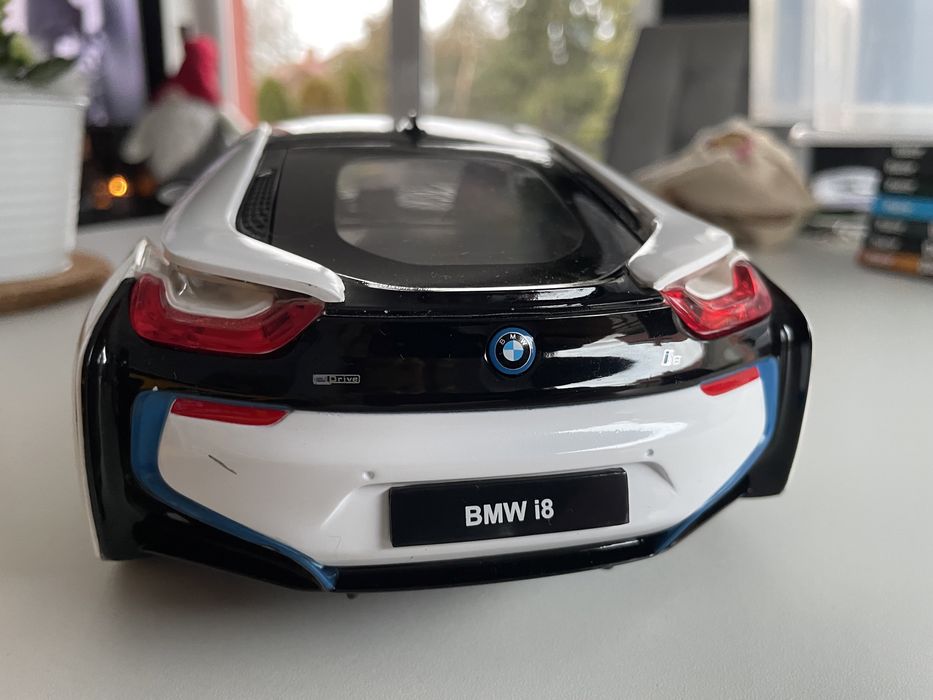 Zdalnie sterowane BMW i8 1:14 Rastar
