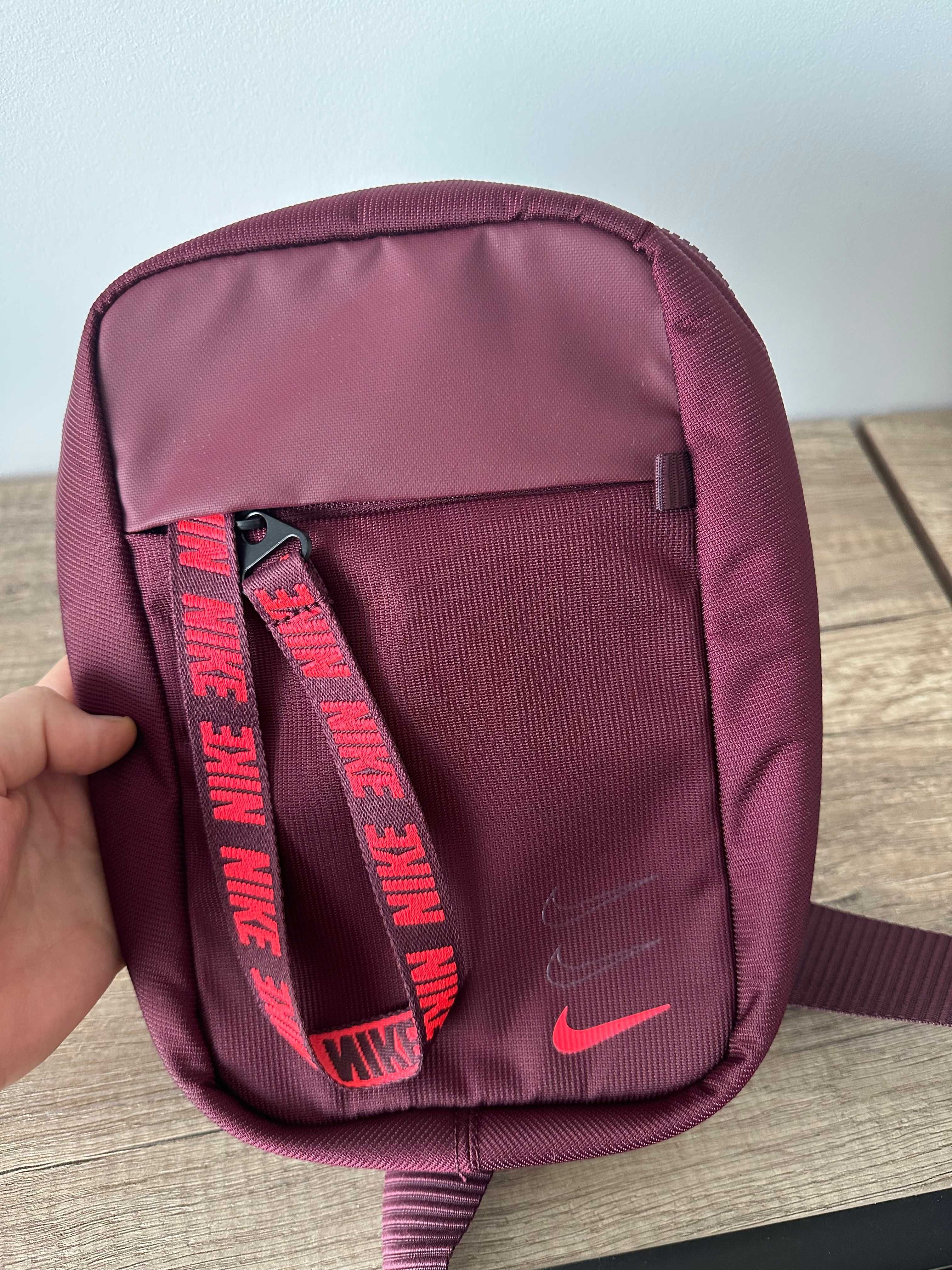 Plecak na jedno ramie / Torba Nike Essentials