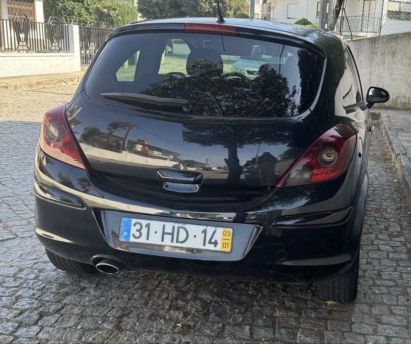Opel corsa black edition
