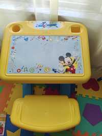 Mesa escolar Mickey