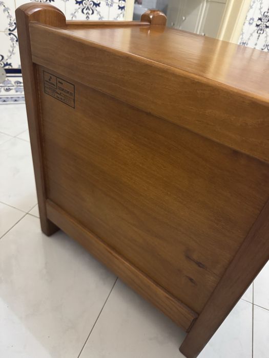 Mesa cabeceira madeira