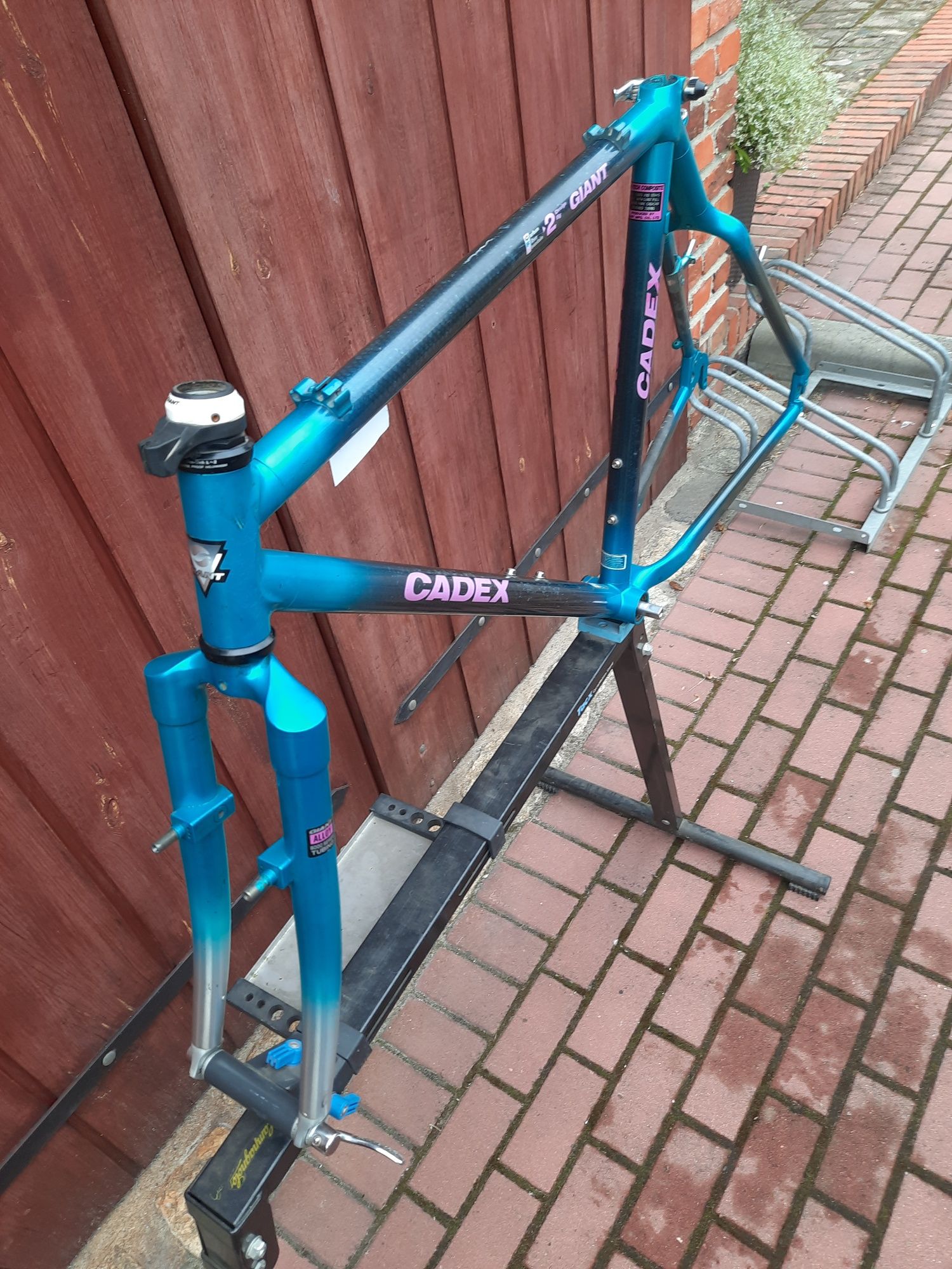 rama rowerowa GIANT CADEX cfm 2 retro mtb commuter pod 26" carbon CM5