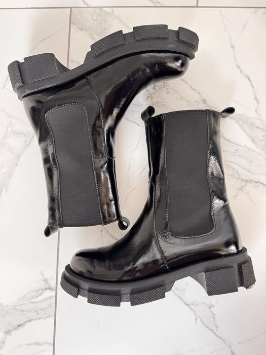 Натуральні лакові челсі, черевики, чоботи демісезонні