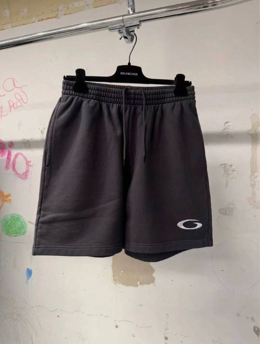 Шорти Balenciaga
