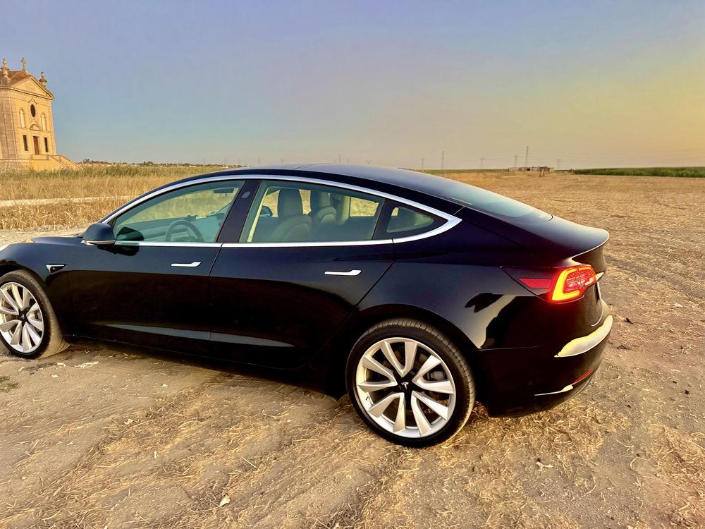 Tesla model 3 dual motor long range