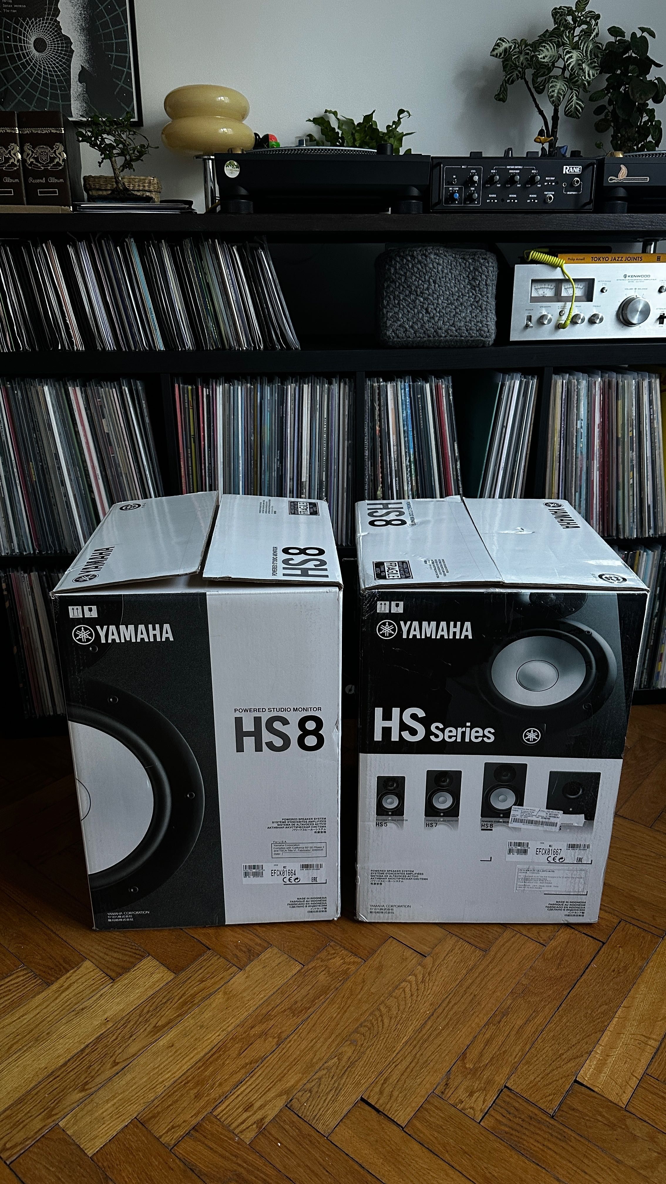 Yamaha HS-8 monitors