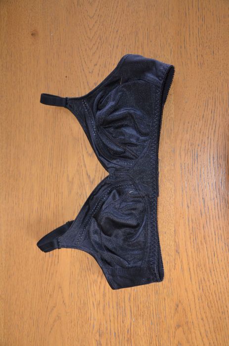 stanik biustonosz Triumph czarny 80 B