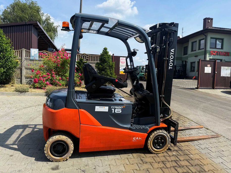 wózek widłowy elektryczny TOYOTA 8FBMT16 Triplex 4.70m 4-kołowy 2009'