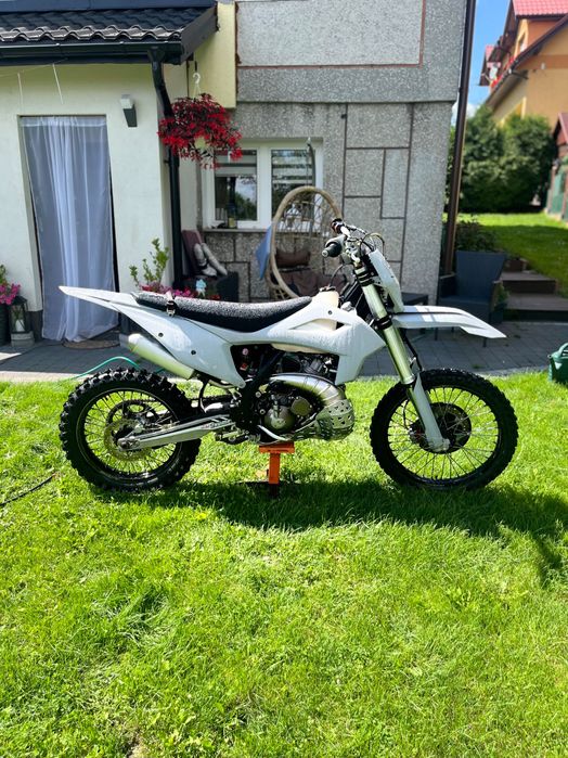 Thumpstar TSN 250 [asix, Kayo, xmotos, alfarad, mrf]