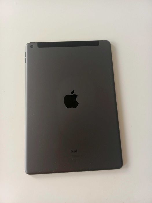 iPAD Apple (9th Generation) 64GB Space Gray WiFi + Celullar