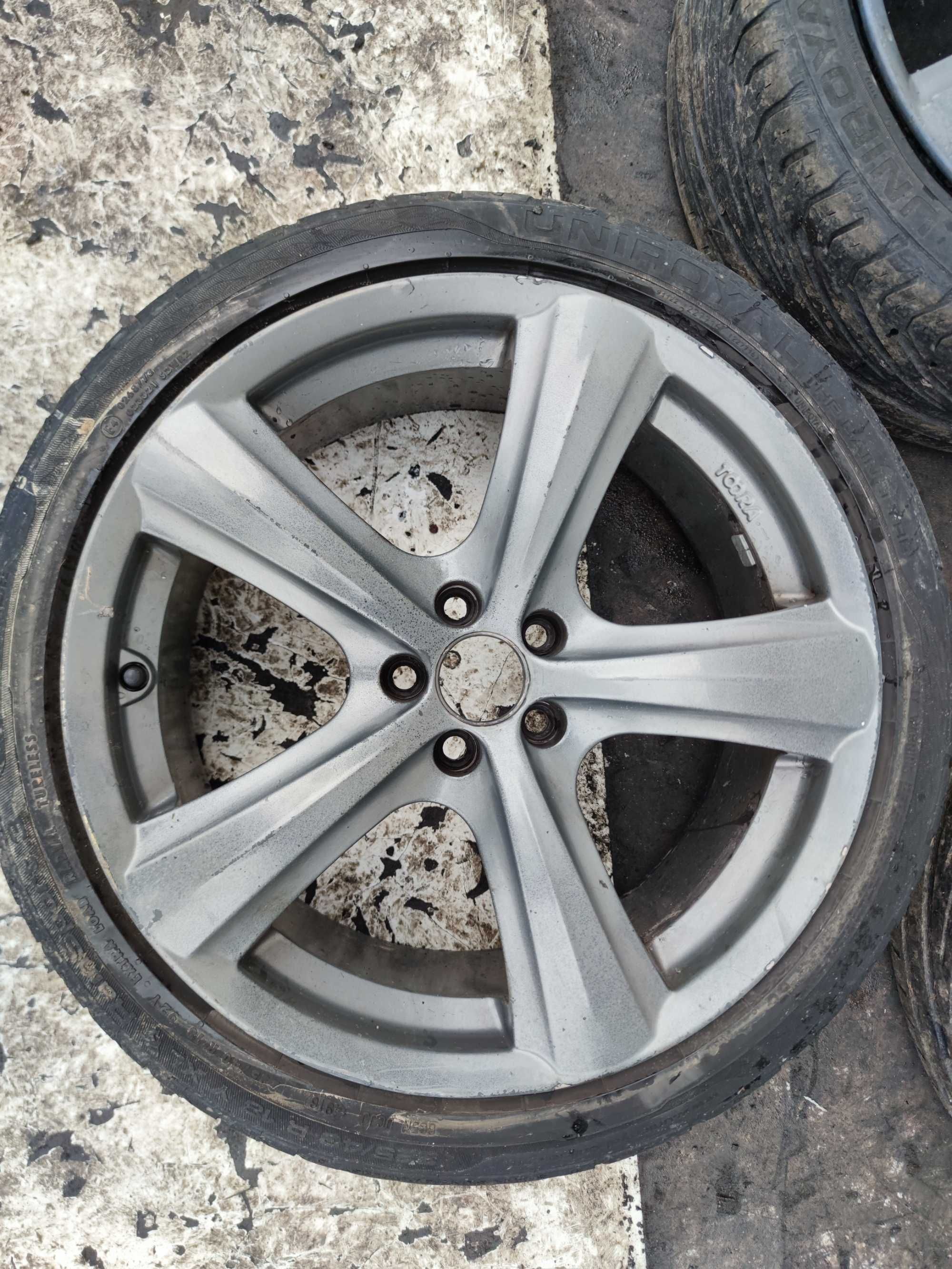 Felgi Felga Aluminiowe Alu 18 5x100 ET35 8Jx18H2 VW Seat Skoda Audi