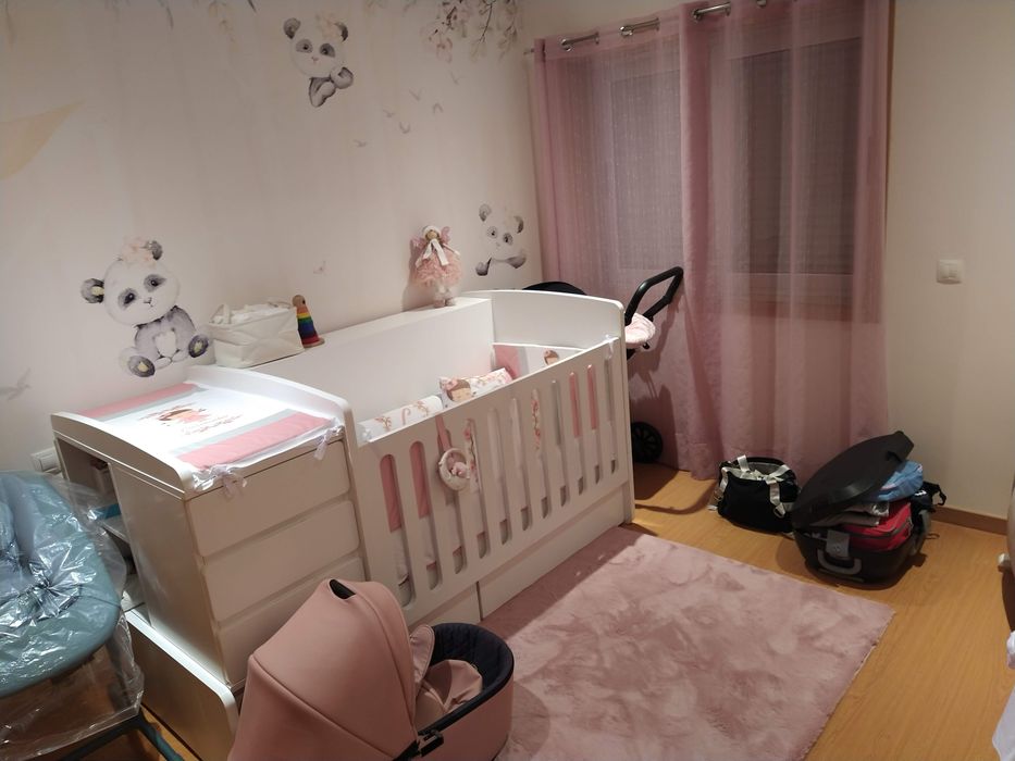 Quarto bebé menina elegante - branco e rosa