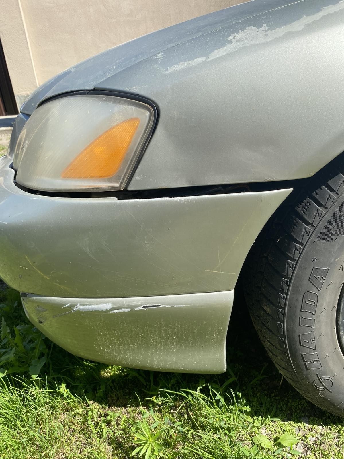 Mazda Xedos 9. 2001 року.Торг