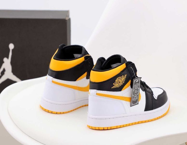 Весенние кроссовки Nike Air Jordan 1 Retro High кожаные найк джордан