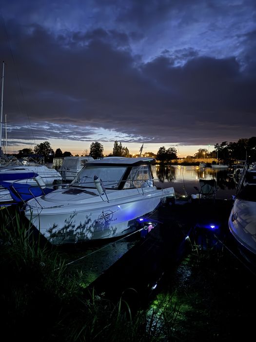 Łodz motorowa jacht motorowy Merry fisher 645 yamaha150