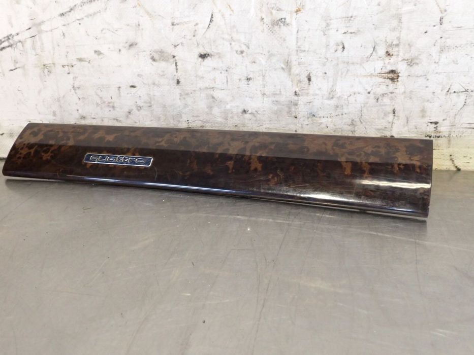LISTWA OZDOBNA DESKI ROZDZIELCZEJ AUDI A6 C5 2.5 4B1853190A