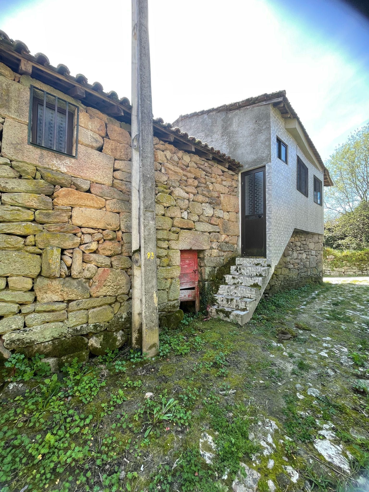 Moradia T3 em pedra