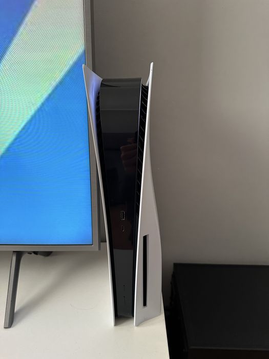 Konsola PlayStation 5 (z napędem)