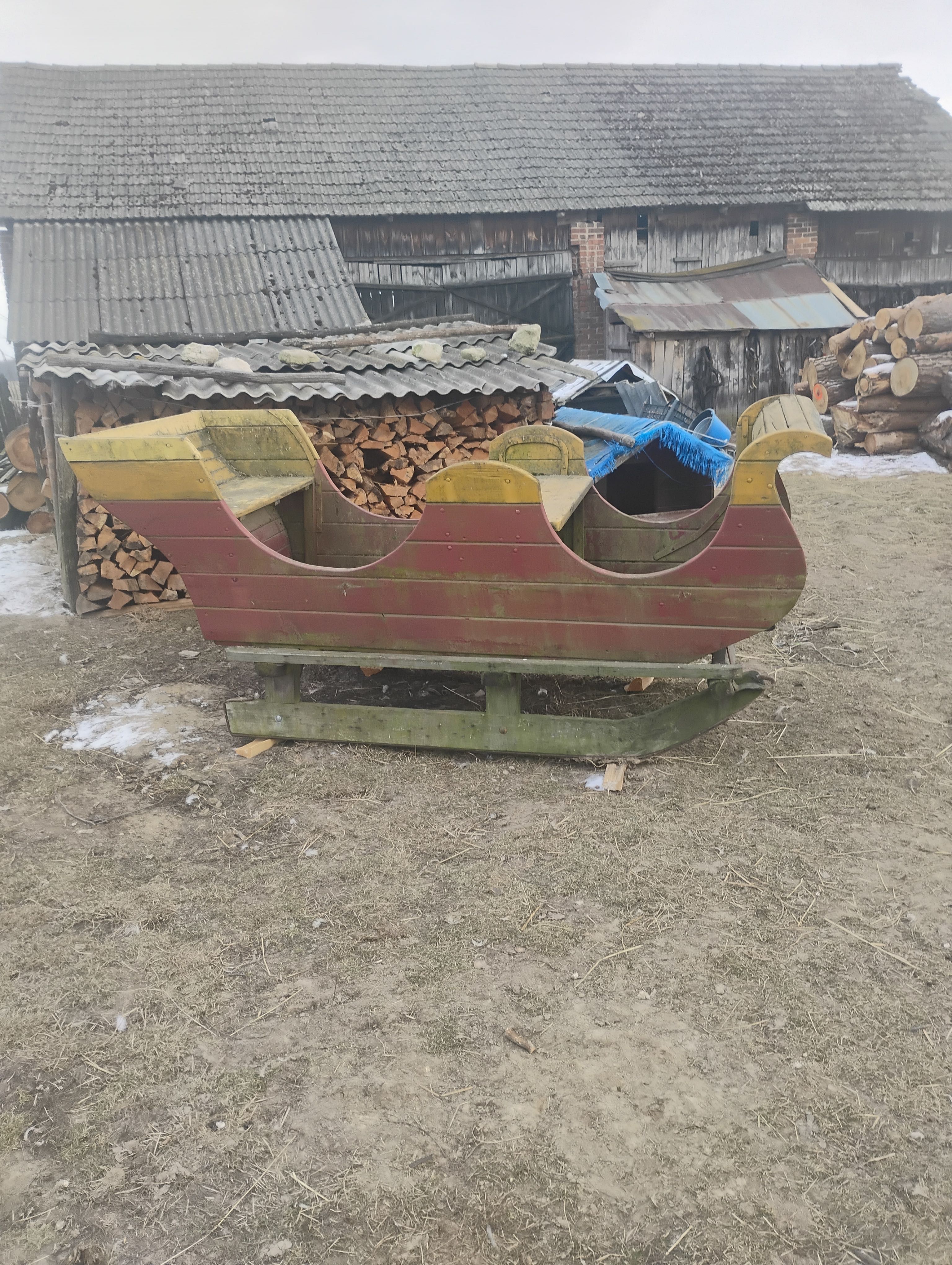 Sanie zaprzęg konny