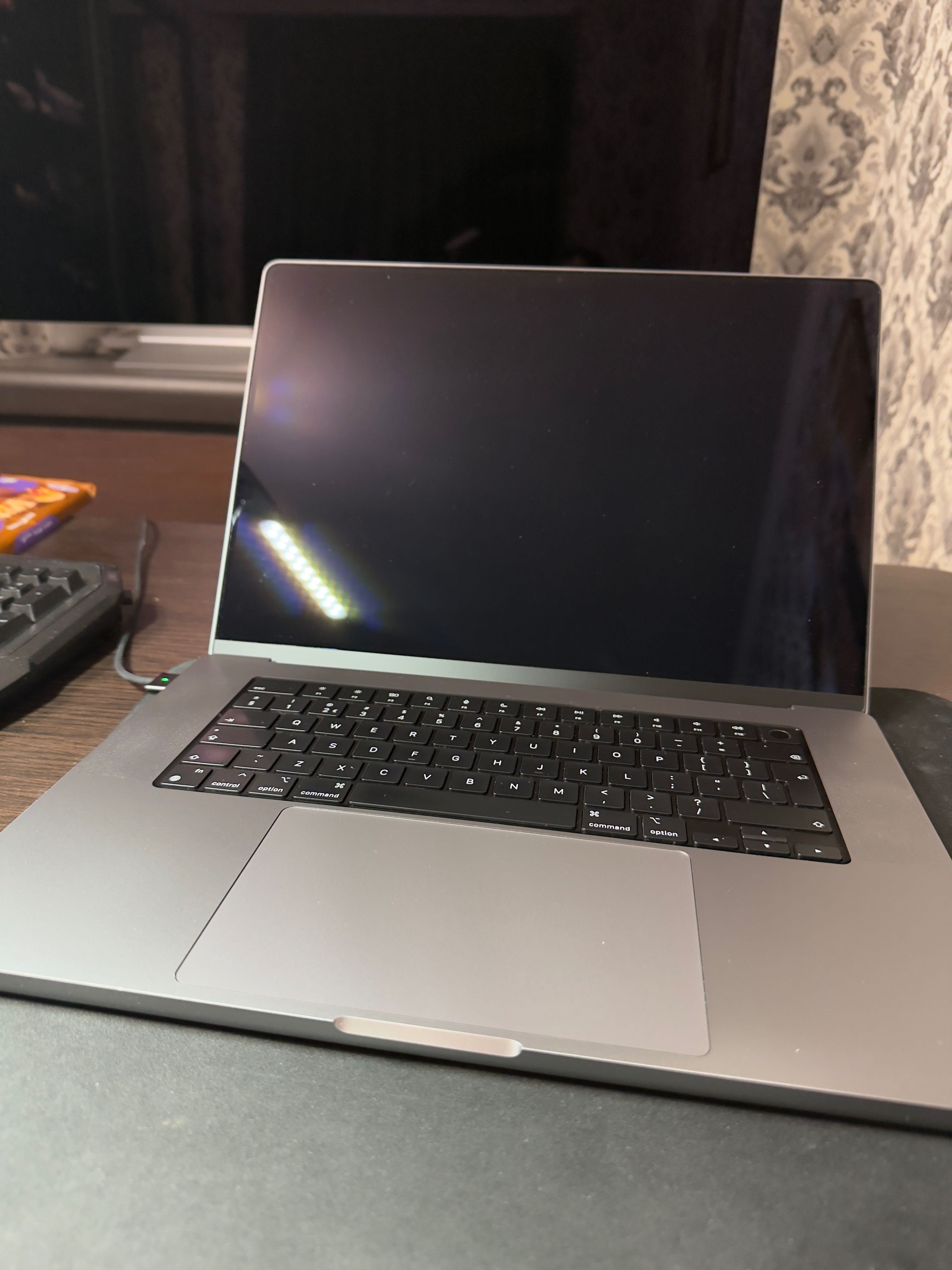 MacBook Pro 16 2021 M1 MAX 32GB 1TB 32GPU cores