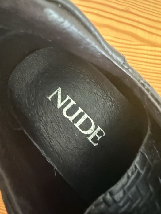 Czarne skorzane sneakersy NUDE roz 38