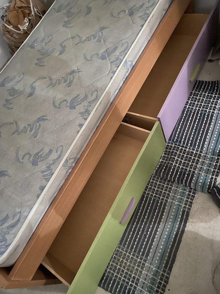 Cama de solteiro