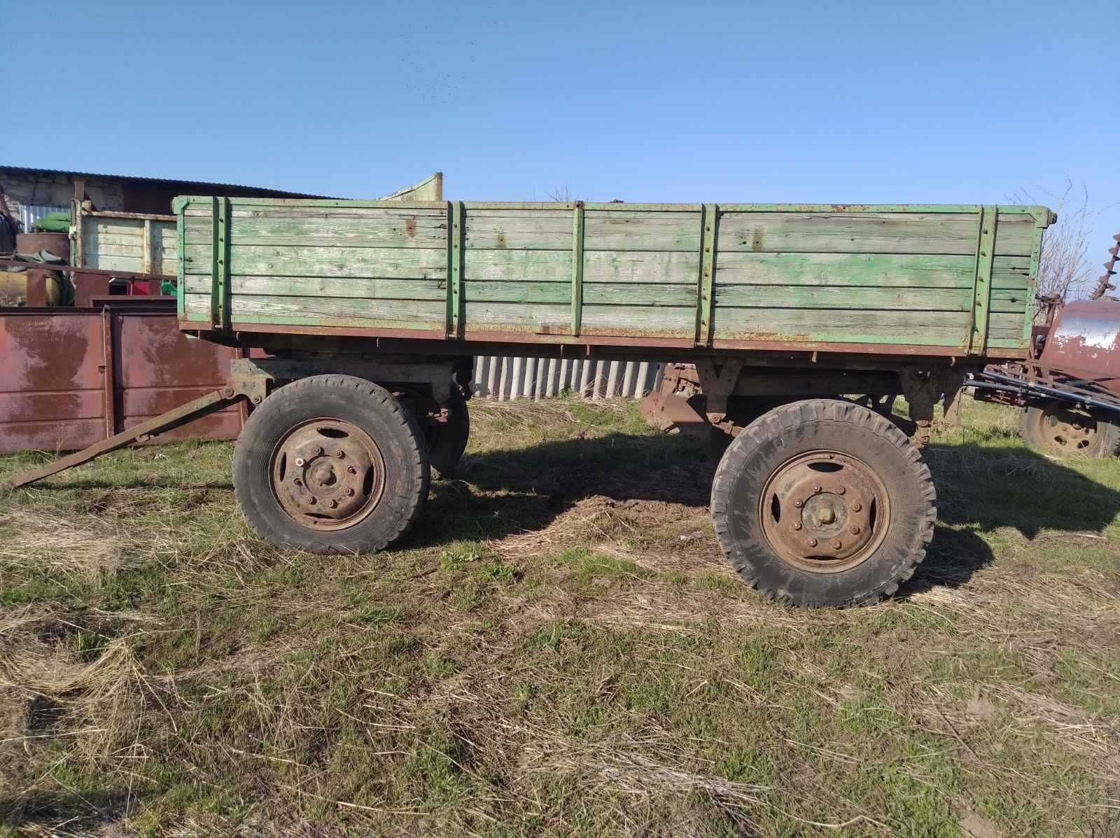 Прицеп бортовой на кругу на зиловском ходу