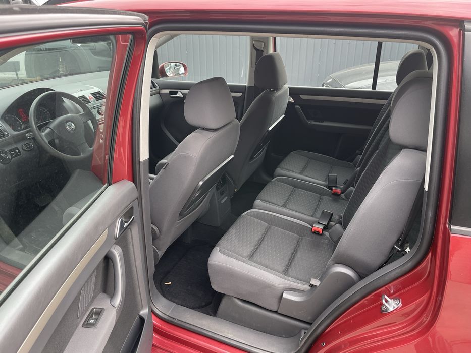 VW Touran 1.9 TDI автомат 2008