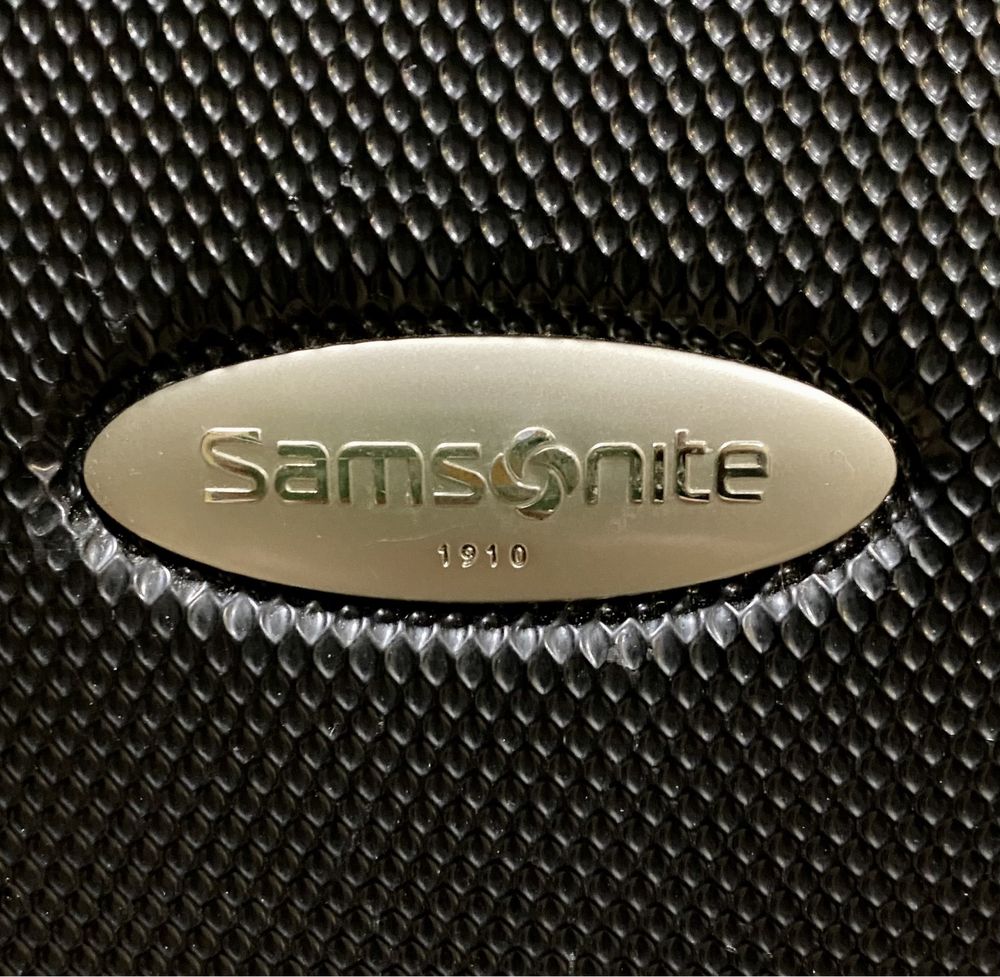 Samsonite оригинальный чемодан