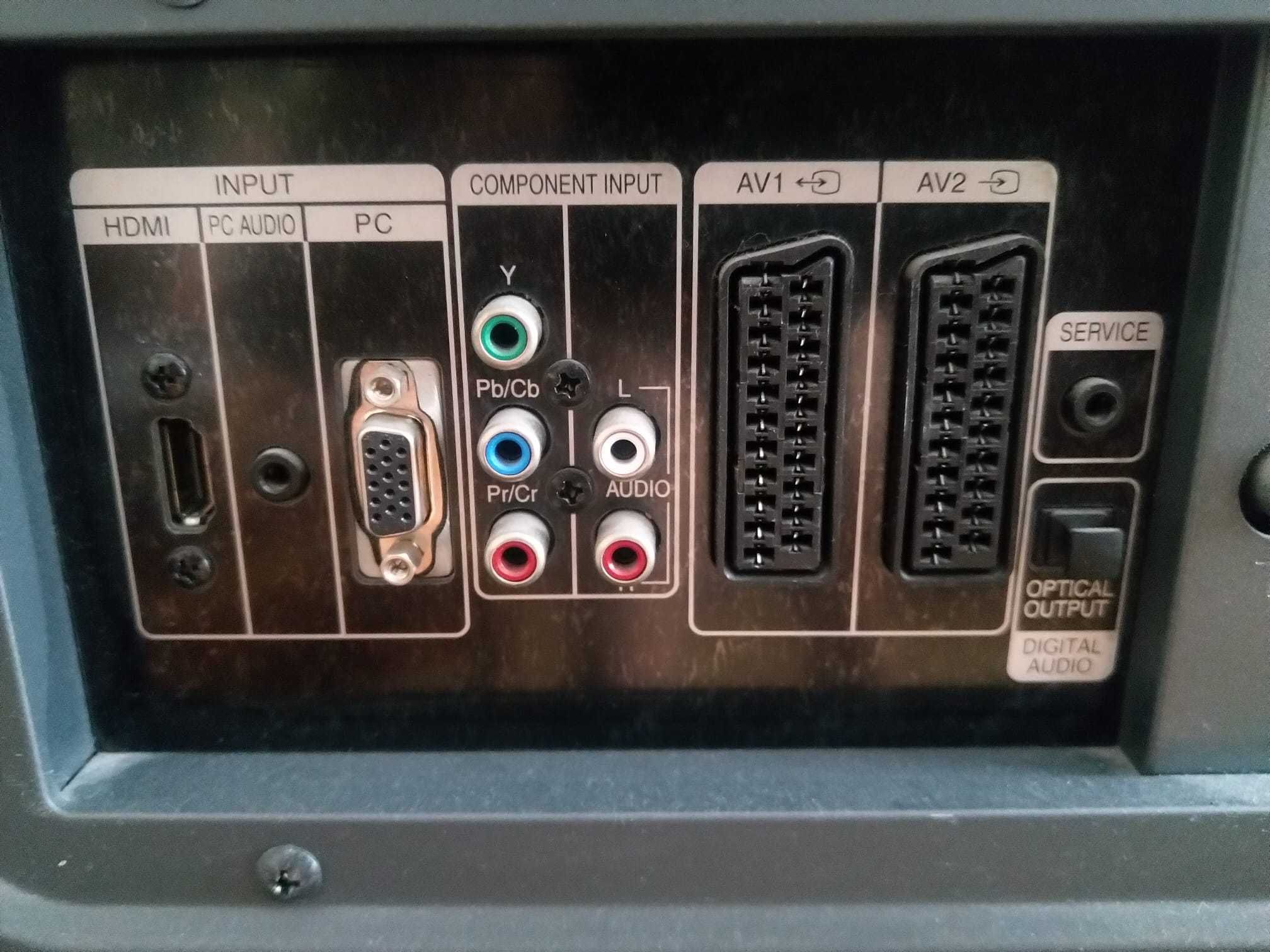 Telewizor 42" 42 cale hdmi euro vga hd ready 2x10W Vesa