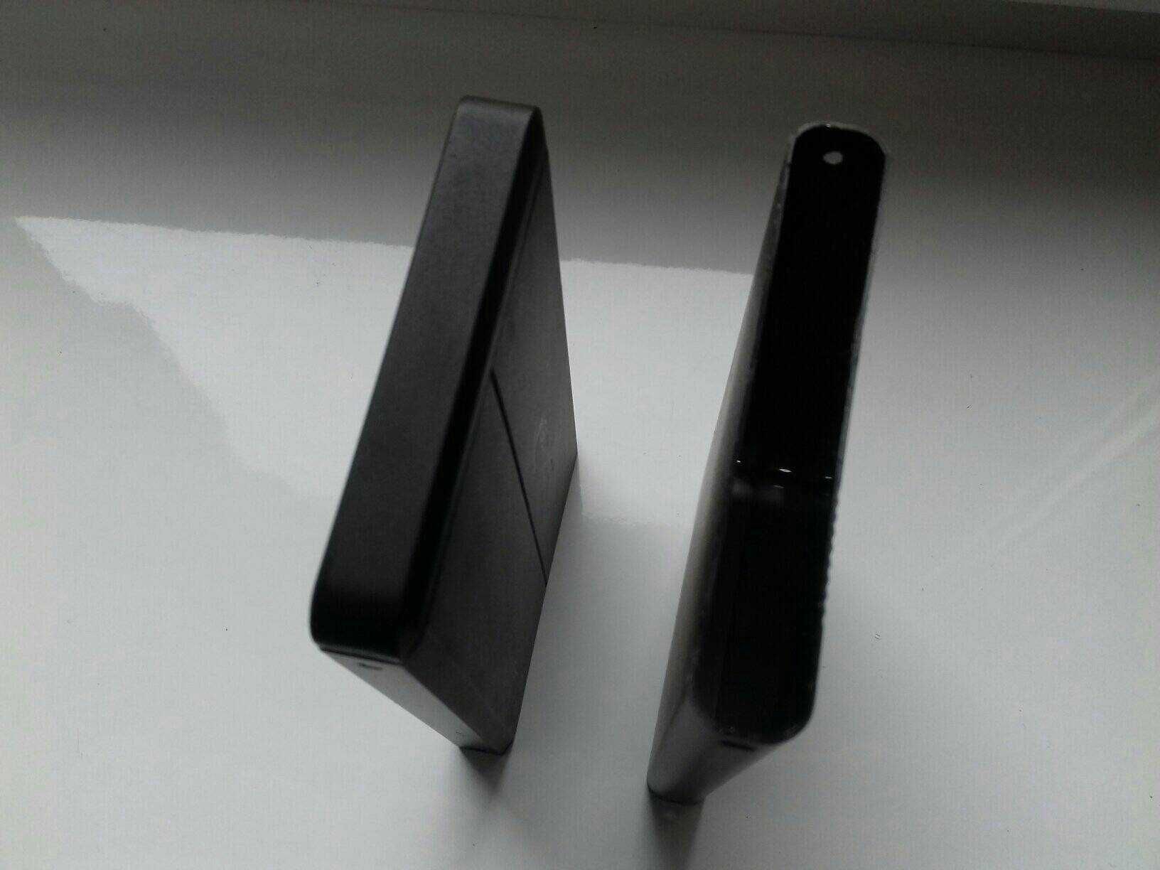 Obudowy metalowe na dysk 2,5cala iBOX IEU3F02 + Gembird EE2-U3S-2, bez