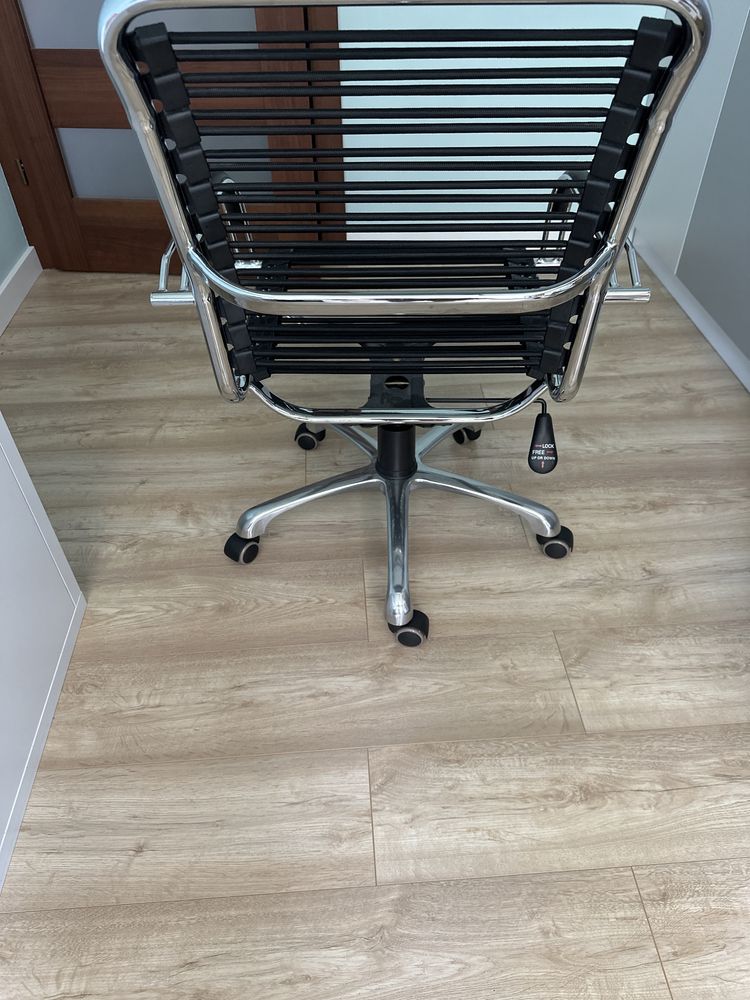 Krzesło biurowe VOX czarne