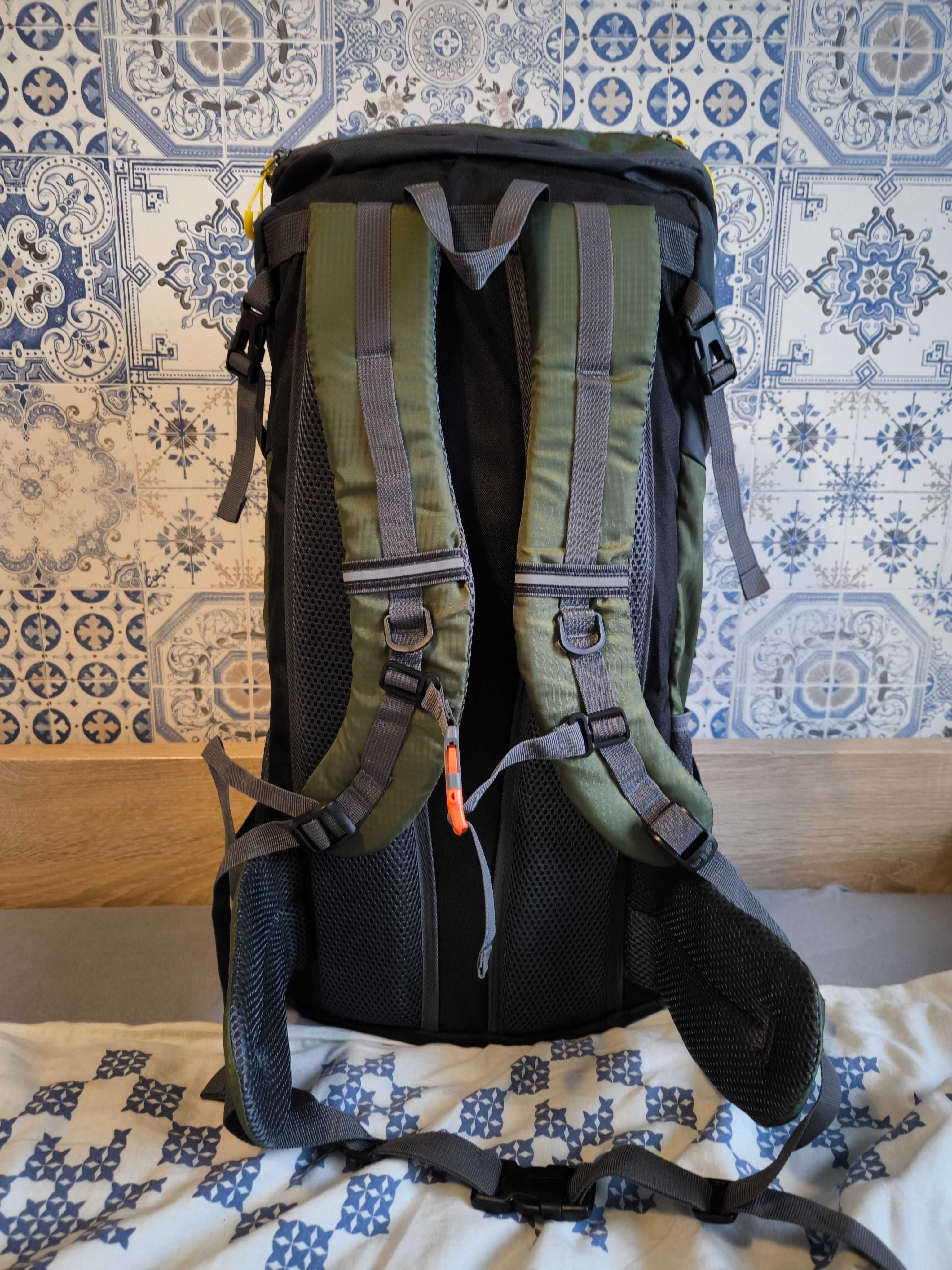 Plecak turystyczny sportowy - 50 L