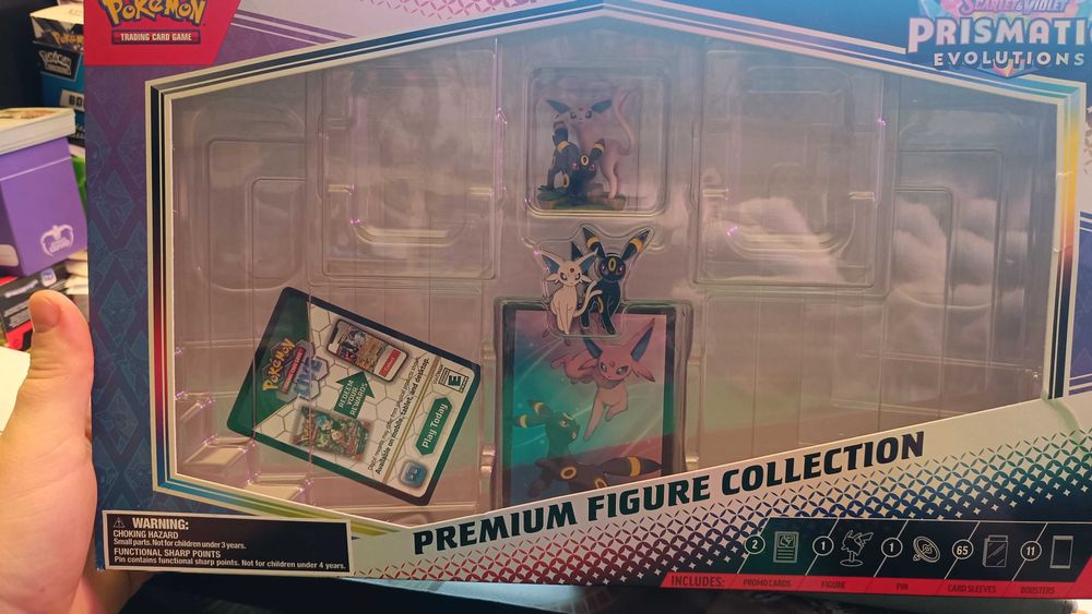Pokémon Prismatic Evolutions - Premium Figure Collection