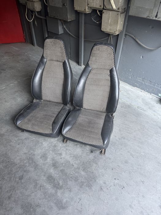 Fotele Porsche 911 g model ciekawy wzór!