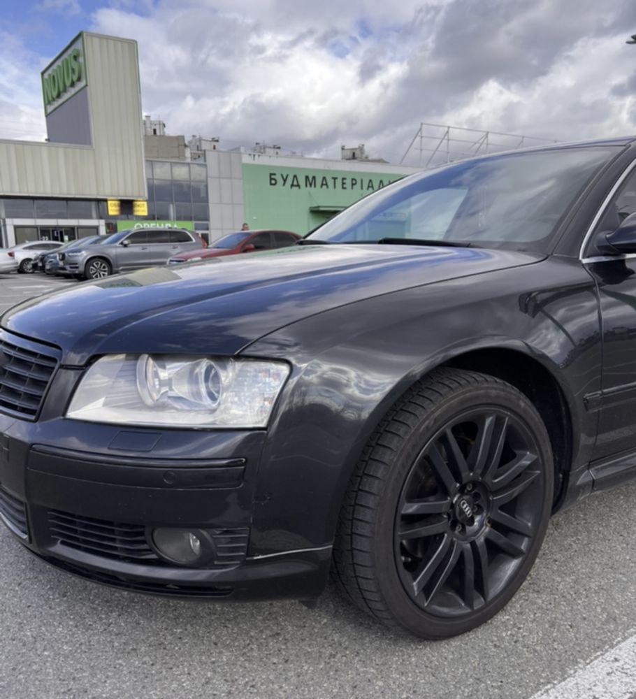 Audi A8 D3 2004 року