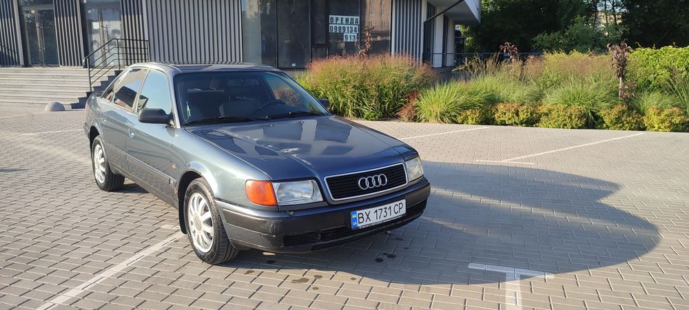 Автомобіль Audi 100c4 2.3