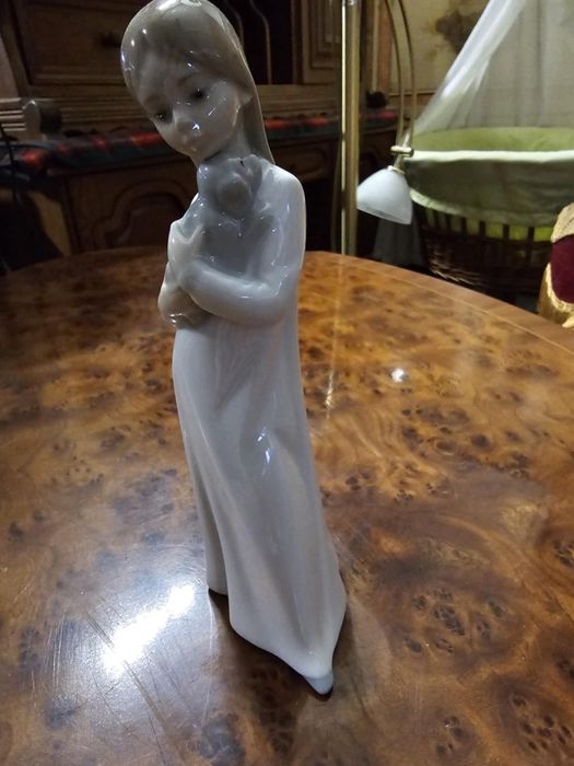 Figurka porcelanowa