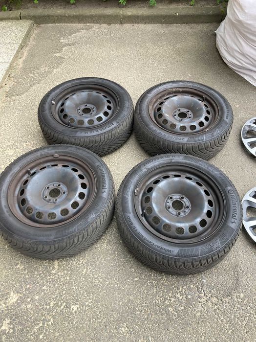 Komplet stalowe felgi, opony WinterContact TS860, kołpaki, 205/55 R16H