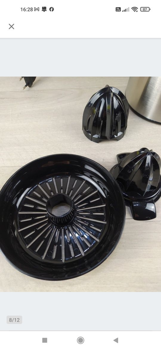 Russell Hobbs Wyciskarka do cytrusów 60W OPIS

Powystawowa z