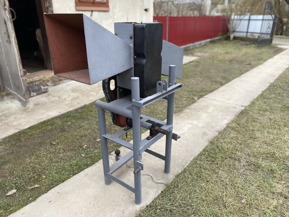 Продам гілкоруб для мінітрактора