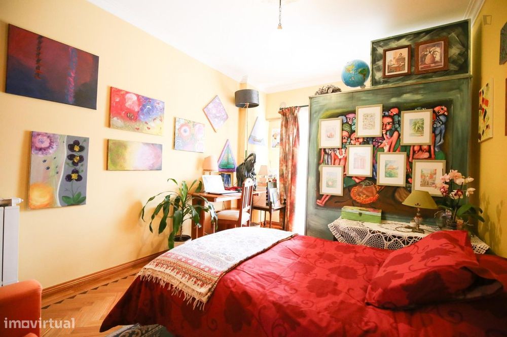 28316 - Quarto com cama de solteiro em casa com...
