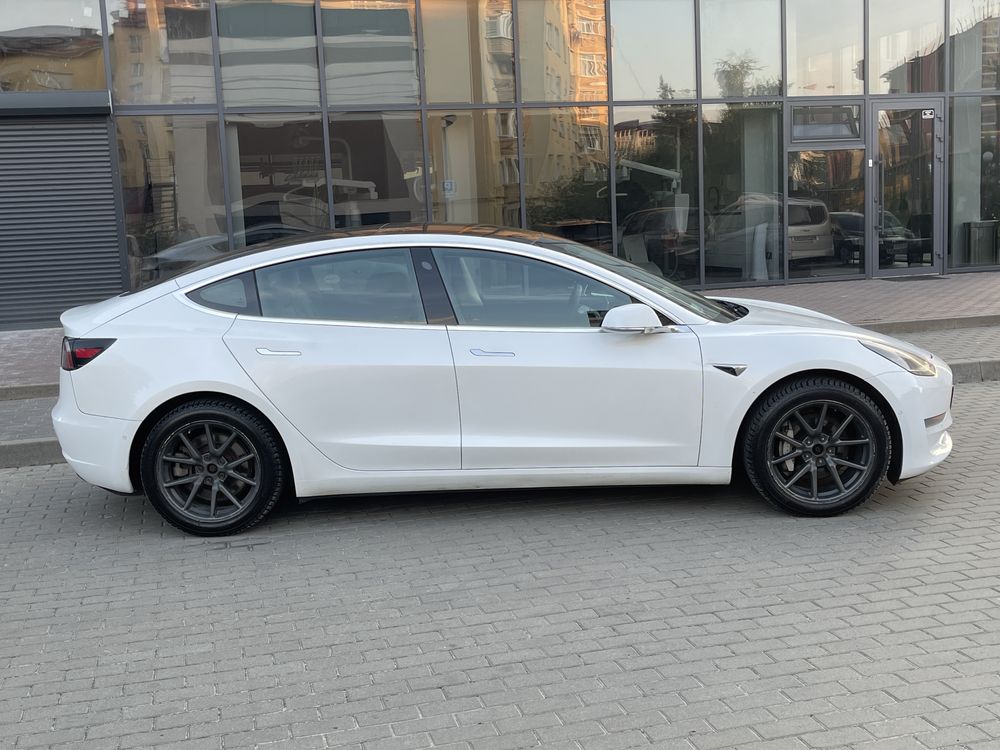 Tesla model 3 Long Range Dual Motor AWD повний привід 75kw