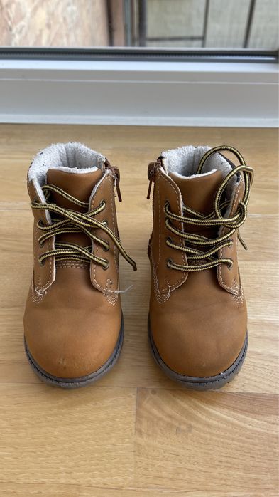 Демісезонні черевики на хлопчика 23р
