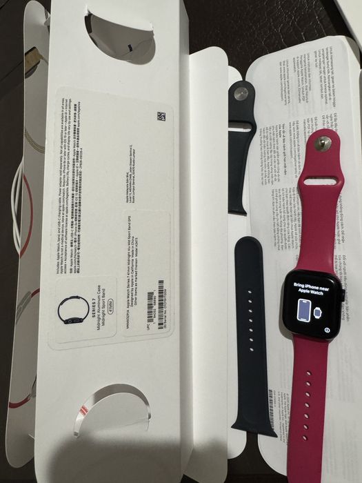 Продам годинник Apple watch series 7