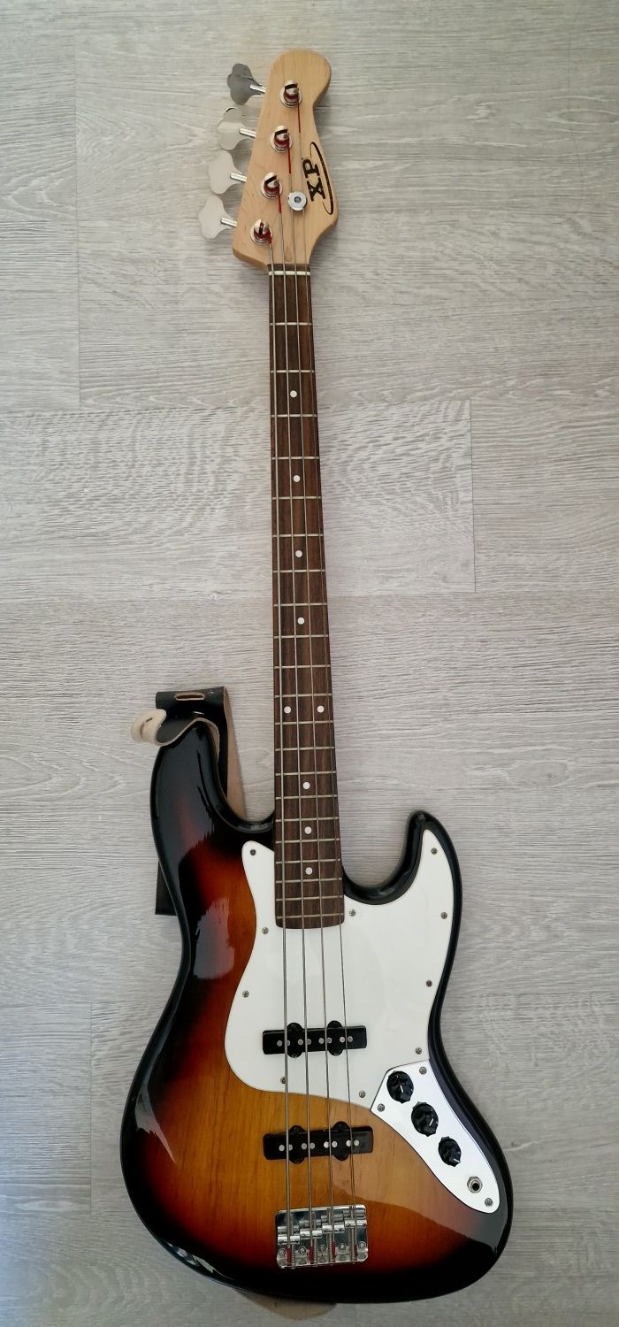 Gitara Basowa XP jak Fender super stan