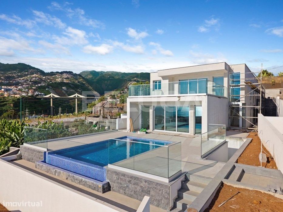 Moradia T3 || Luxury || São Martinho (Funchal)