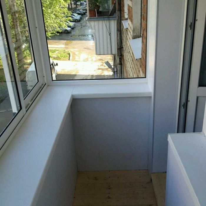 Окна металлопластиковые. Балконы под ключ